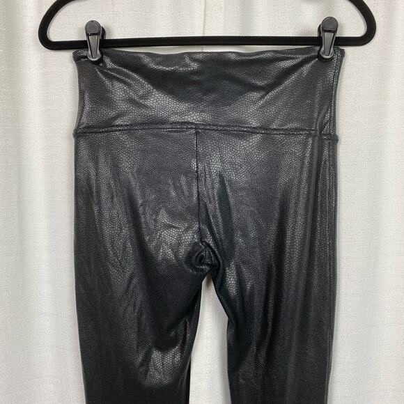 Spanx Black Faux Leather Pebbled Leggings Sz.L - Picture 11 of 16